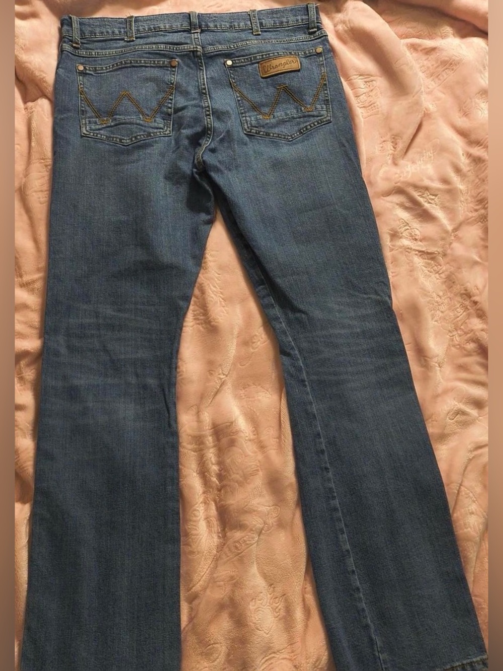 Women’s Wrangler Slim boot cut Jeans